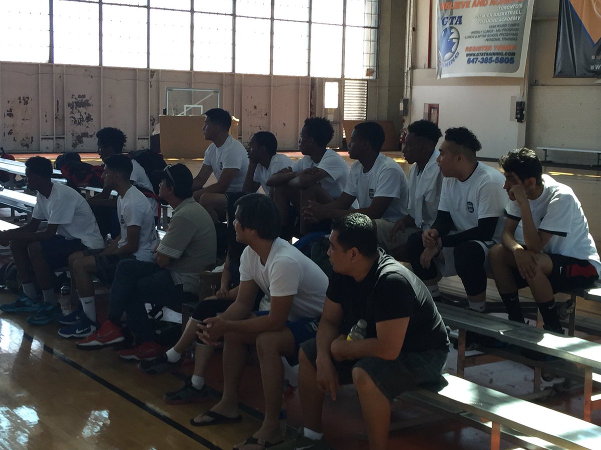 iCop54's tweet image. YBL @TPS54Div at @TorontoPolice &amp;amp; Youth Games. Thank u @COPSandKIDSca for helping make this happen.Yup,54 won again!