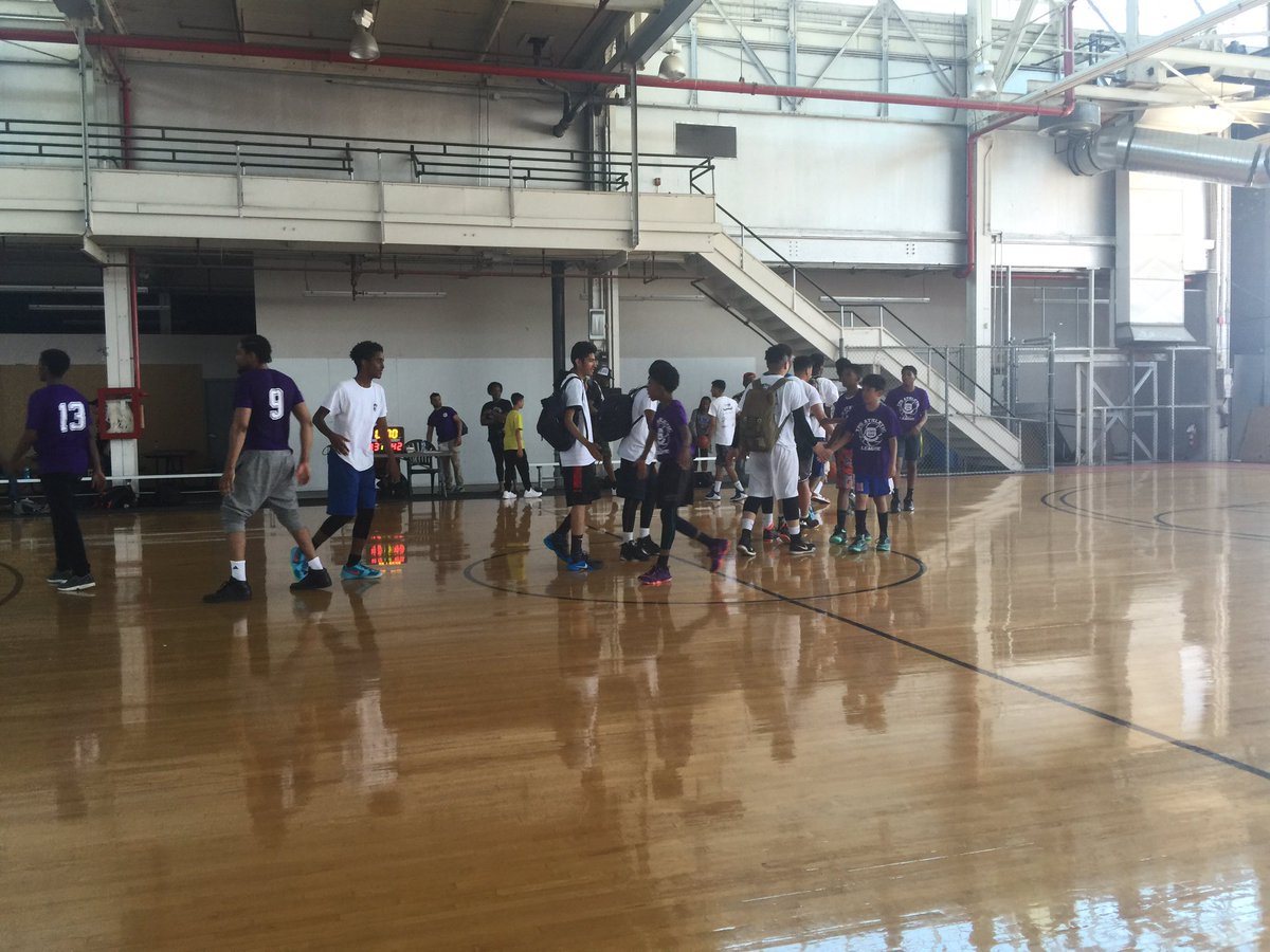 iCop54's tweet image. YBL @TPS54Div at @TorontoPolice &amp;amp; Youth Games. Thank u @COPSandKIDSca for helping make this happen.Yup,54 won again!