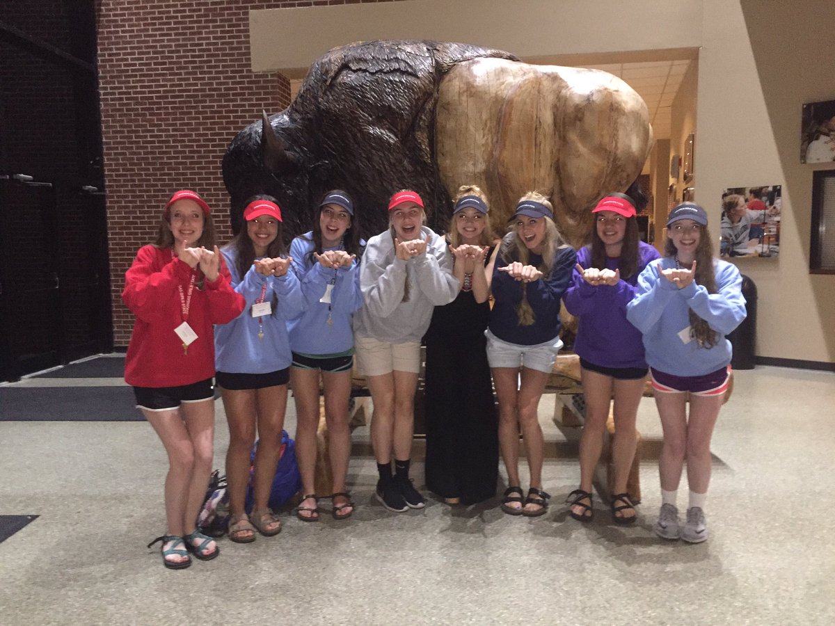 JaycieDodd's tweet photo. Lakeside takes #argirlsstate #visors @LHSAnnounce https://t.co/QWY0EDyYzI