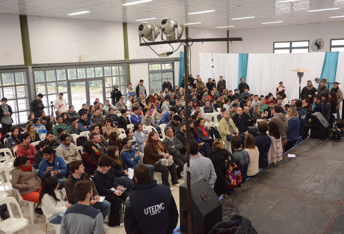 Asistencia de jóvenes Asistencia de jóvenes