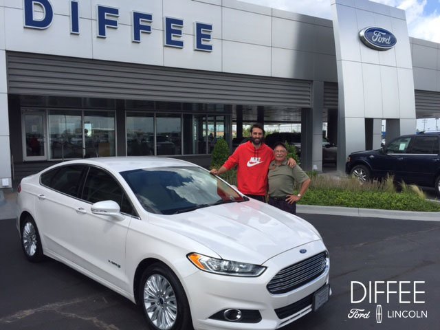 DiffeeFordLinc's tweet photo. Thanks Georgios Samaras from #RayoOKC for letting us help you find a car! Enjoy your #FordFusion #MyNewDiffeeFord https://t.co/V058P0rMGT