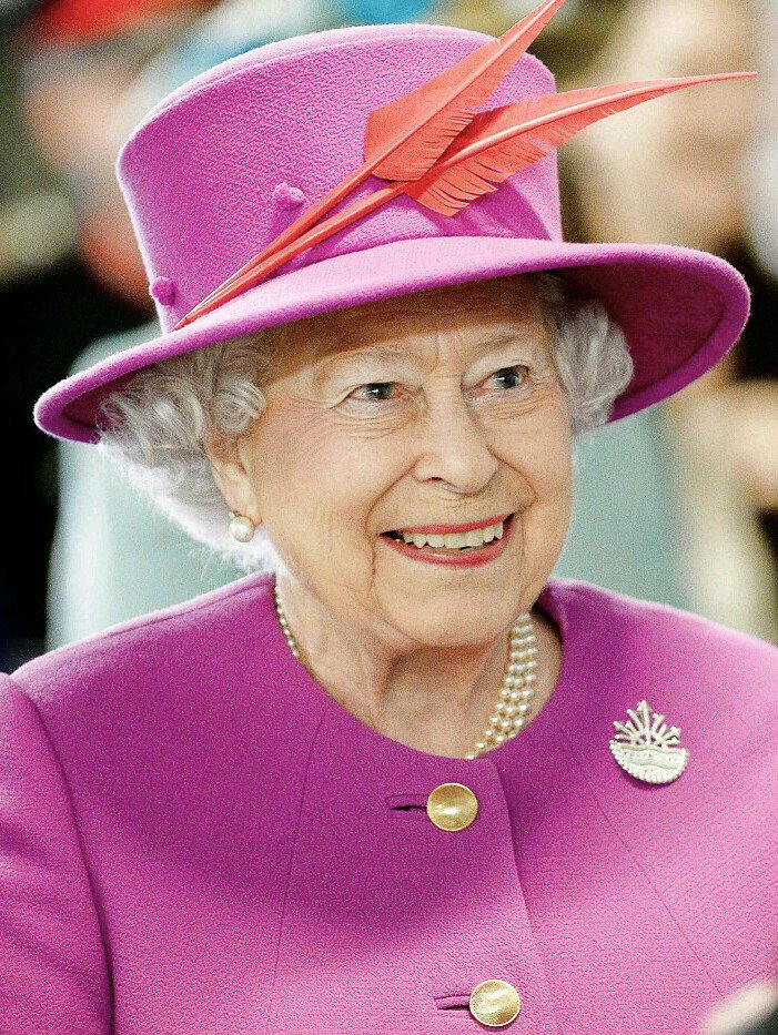 TanzaniaHistory's tweet photo. #THLeo 4 June 2012 – The concert for Elizabeth II's Diamond Jubilee takes place outside Buckingham Palace in London. https://t.co/YOBDBt24wX