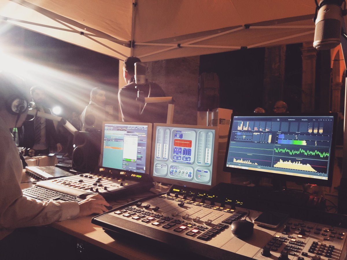 Kiky_Soulless's tweet photo. Saturday night ... #Fru2016
#Fru16 #FestivaldelleRadioUniversitarie @RadioLabF2 https://t.co/JpfXC0NNdH