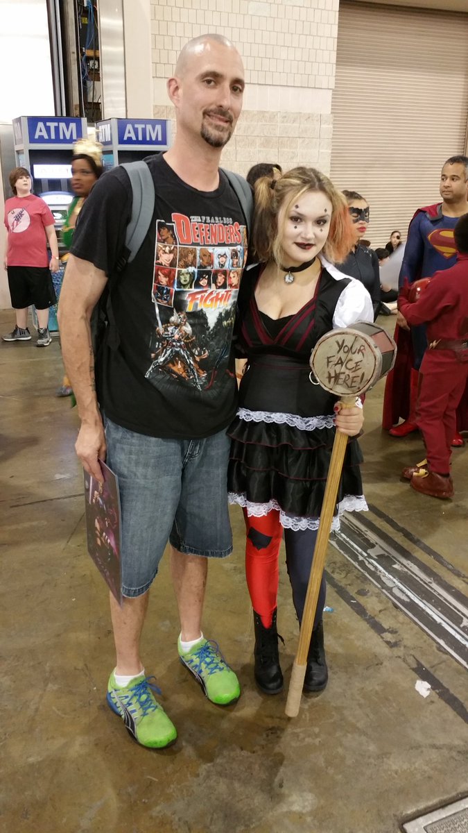 TeamHowe05's tweet photo. #HarleyQu...oh, you all get it by now haha https://t.co/YaR0Mb2Wzk