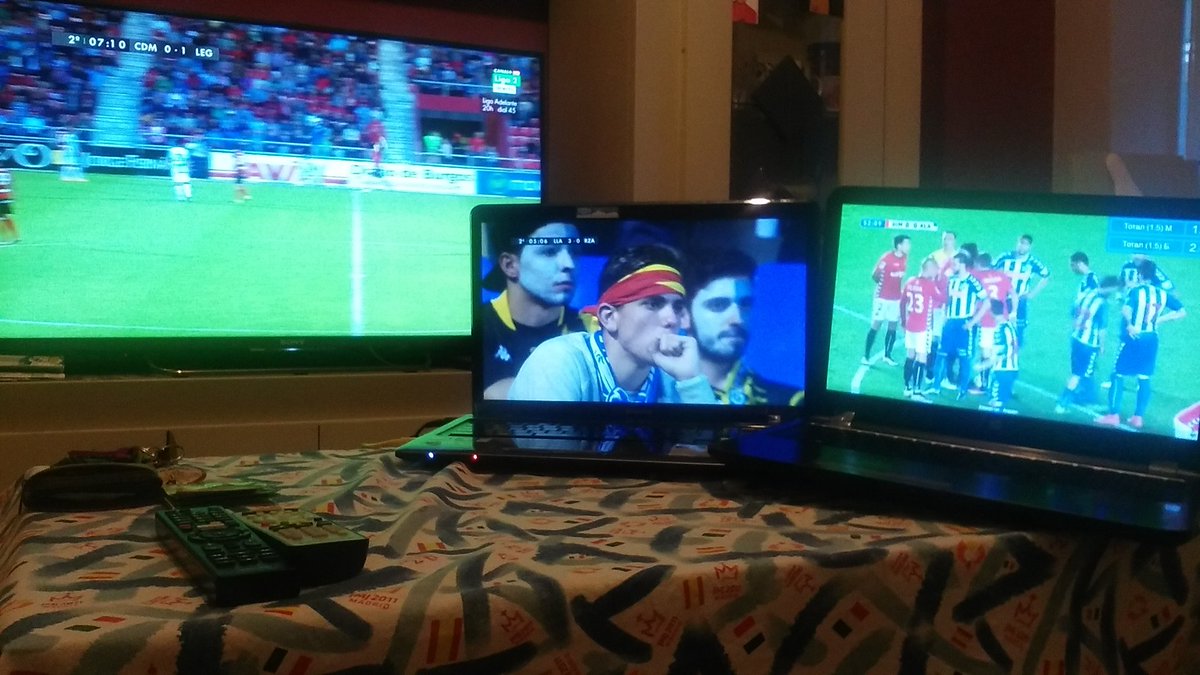 Bruguera_s's tweet photo. Disfrutando la jornada 42 de #LigaAdelante De infarto #CDMvLEG #NASvALA #ADAvECF #LLAvRZA #CCFvUDA #SDPvGIR #VLLvMLL https://t.co/nKi9W2qsb1