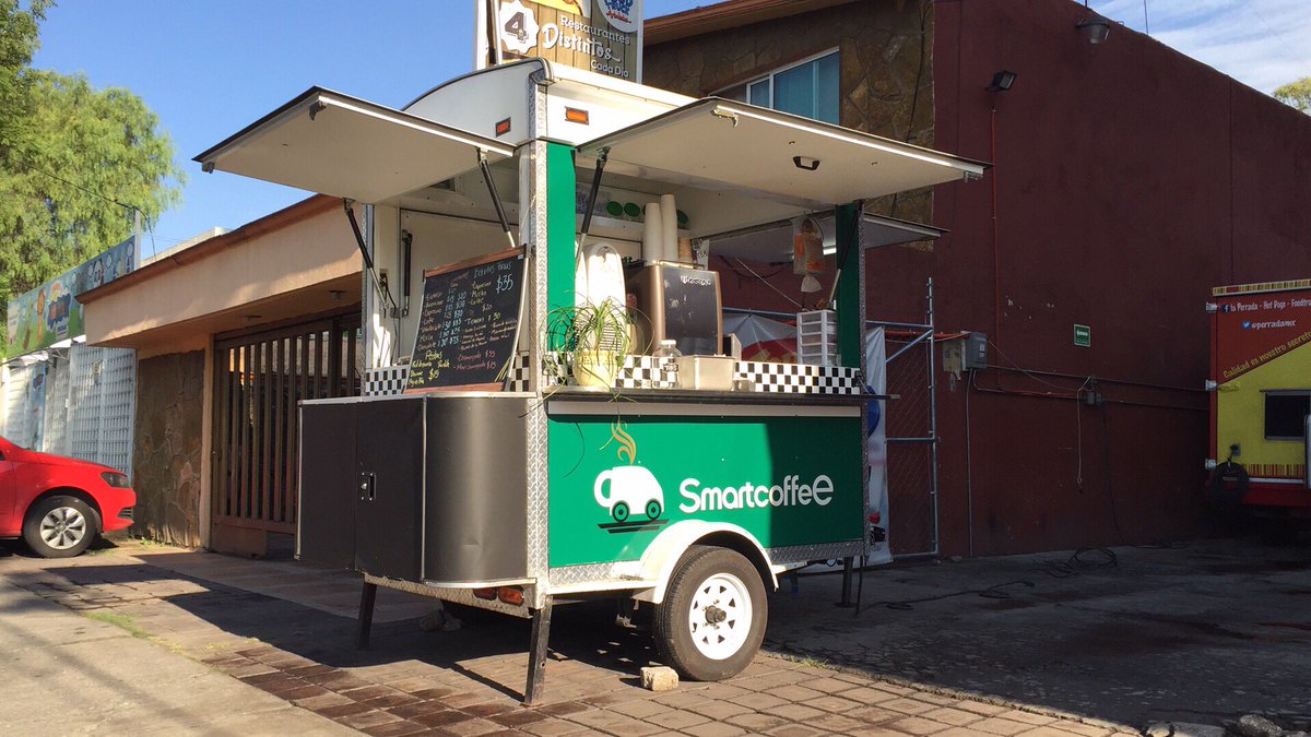 Una buena tarde para comer un tomar un delicioso café !!!! ☕️☕️