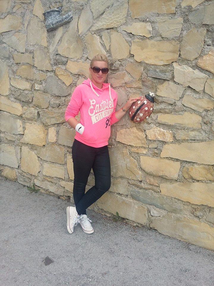 Melisa_Smriko's tweet photo. #divan #dan #Travnik/ #Vlasic #radne #kolege #relax #subota https://t.co/bfsHlVTmYW