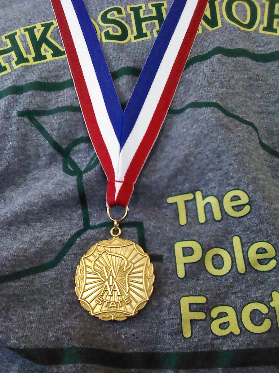 RashidCoul's tweet photo. 2016 WIAA Division 1 Pole Vault State Champion https://t.co/Kz6NxcWuSW
