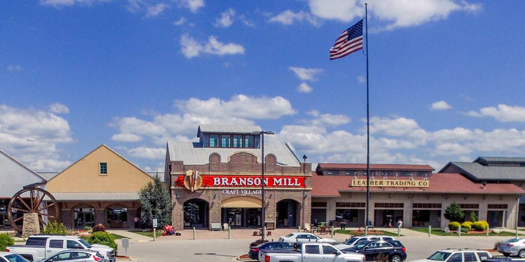 BransonMill's tweet image. Welcome 2 World Famous @BransonMill 
"Where Art meets Entertainment" 
100% #folloback 
We never unfollow followers