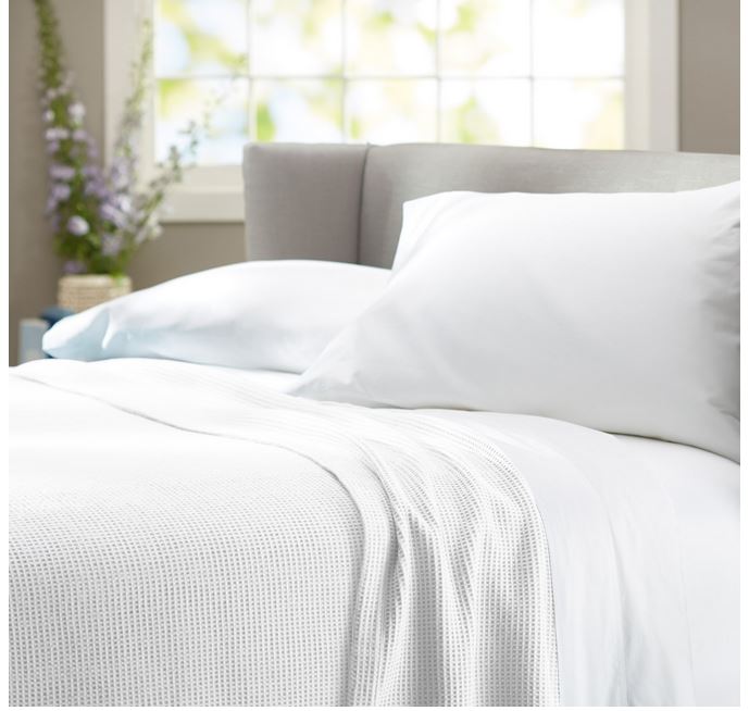 HelpMeSleepinfo's tweet image. Try soothing your bedroom environment. helpmesleepinfo.com/bedroom-enviro…