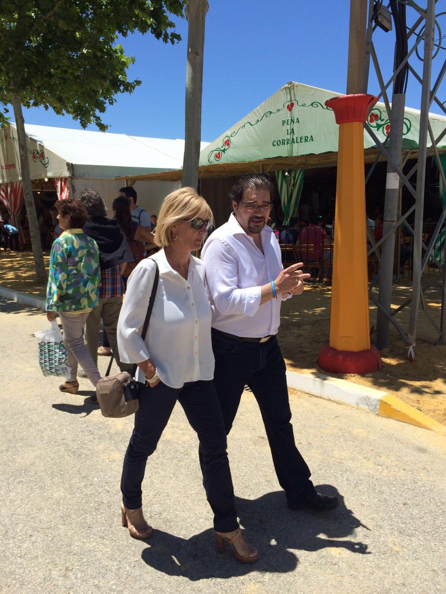 teofila_es's tweet photo. @ppcadiz SEGUIMOS HACIENDO PROVINCIA @popularchipiona @Ppalgeciras @PP_LaLinea @PP_PuertoReal GRAN DÍA @marianorajoy https://t.co/wSsr5JuXKB