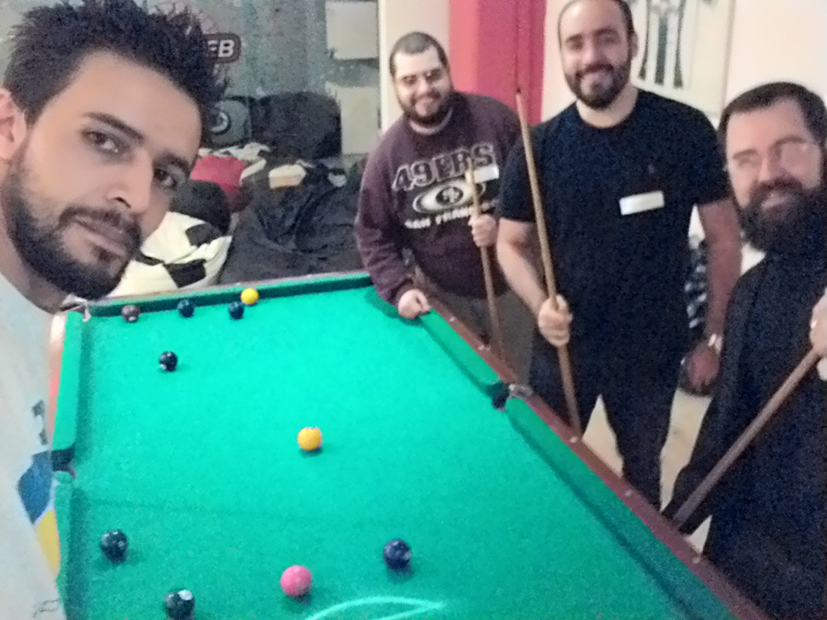 rafaelhenrique's tweet image. @grupysp @locaweb Pynuca na Locaweb... eu e @rafaelbarrelo vs @rochacbruno e Daniel #GrupySp