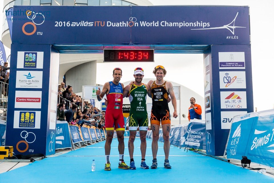 SwinTriatlon's tweet photo. Podio Campeonato del Mundo #Duatlon #ITUAviles 1° @RD_murray 2° , @emiduatlon y 3° Jorik Van Egdom . #aviles2016 https://t.co/ECbOX0vVvm