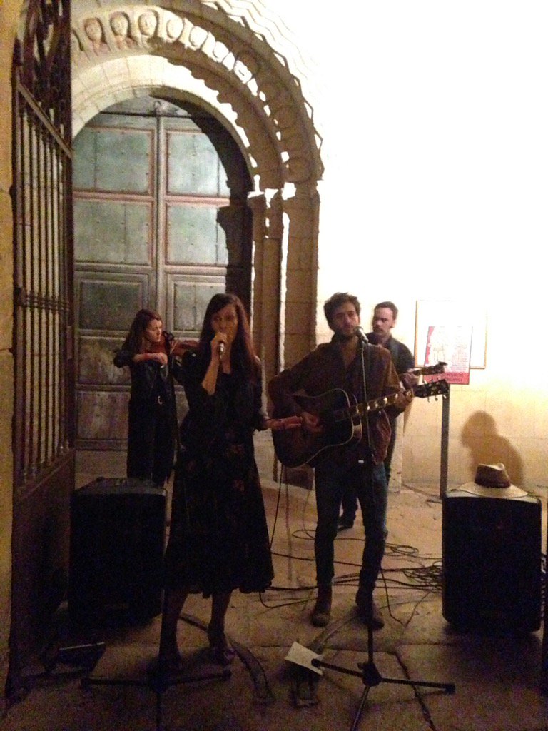 Volvemos al atrio de la iglesia con + #MuñoSound y <a href="/TCBirdwatchers/">Chinese Birdwatchers</a> #Muñoveros