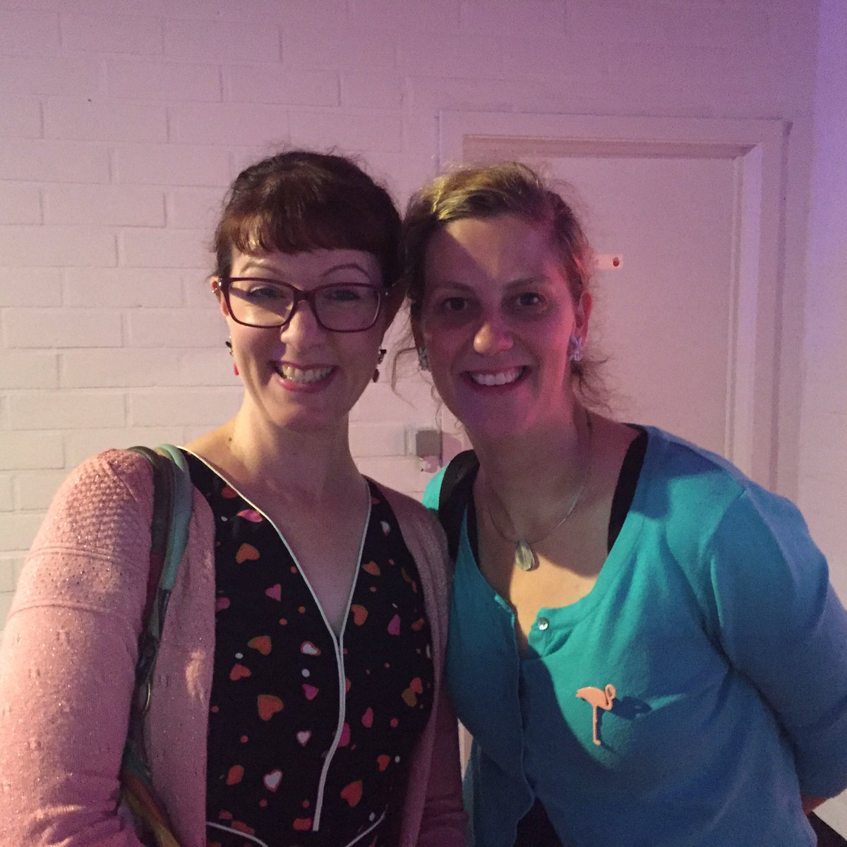 PiVanraes's tweet photo. Mijn schoonzus en haar collegaatje ... Op #tin30 https://t.co/dB9Ycj5EFr