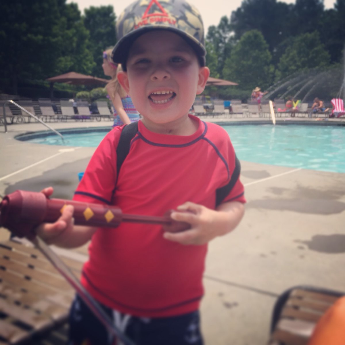 abissalanta's tweet image. I&apos;m coming to get ya mom! #PoolAdventures #TurtleShellWaterGun
