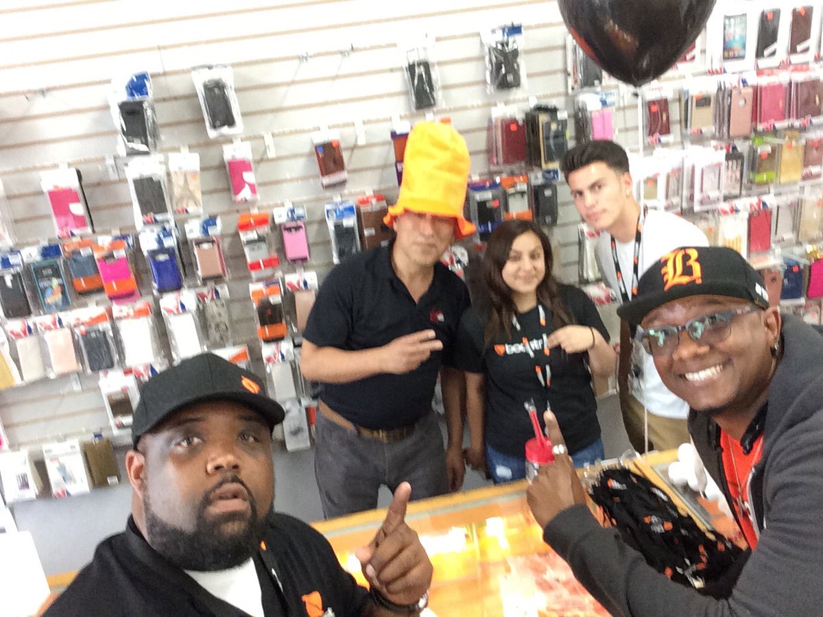 Mr. Chung and team ready to go!  @MarcecoDuane The hat has made its way to Watsonville @noreen_spg @JamesLeeWC