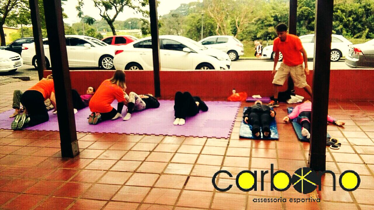 CarbonoAE's tweet photo. Hoje tivemos o @CentroRPG no treino da @CarbonoAE ! #VempraCarbono #Fisioterapia #esporte #corrida #curitiba #fit https://t.co/F0HhZgtPs4