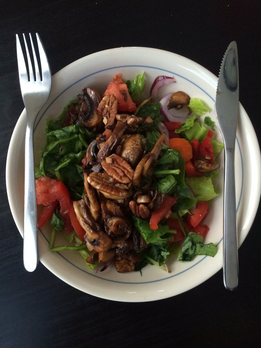 EchoComNet's tweet image. Race day meal. #food4champions #flipbelt #JLabAudio #Lyft #StaTravelUS #MobileLockerCo #Vitaminwater #MPOWERDInc