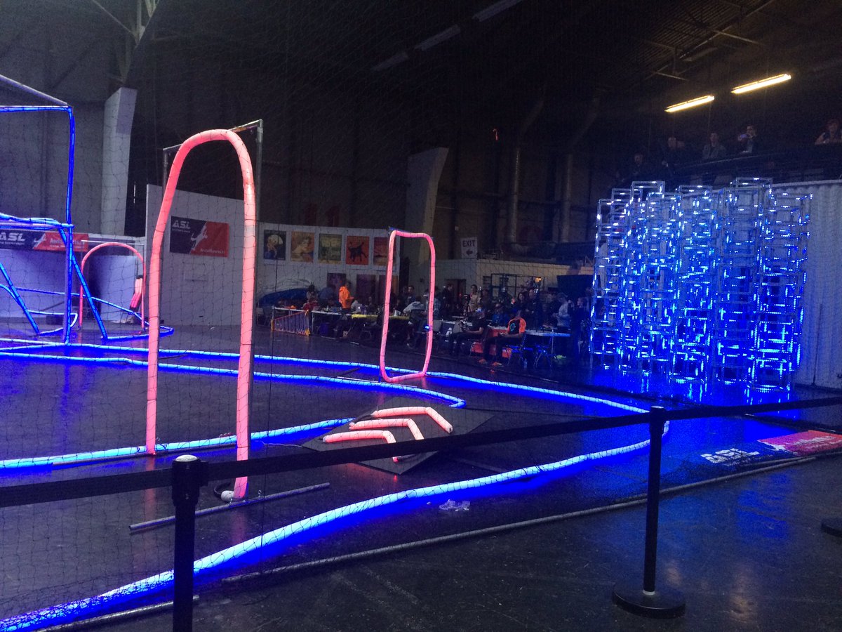 TheDroneGirl's tweet photo. Best Saturday night ever!! Drone racing party with @aerialsports https://t.co/aBtzkfKIFn