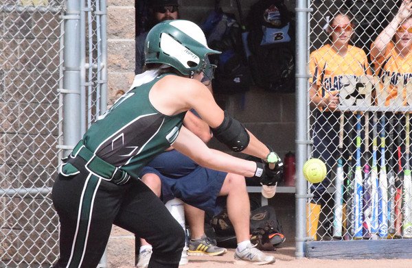 SOFTBALL: <a href="/LOathletics/">William Reiss</a> tops <a href="/ClarkstonSB/">Clarkston Softball</a>, @OxfordAD for district title | bit.ly/1U1IRl3 
<a href="/lozone98/">LO Zone</a>