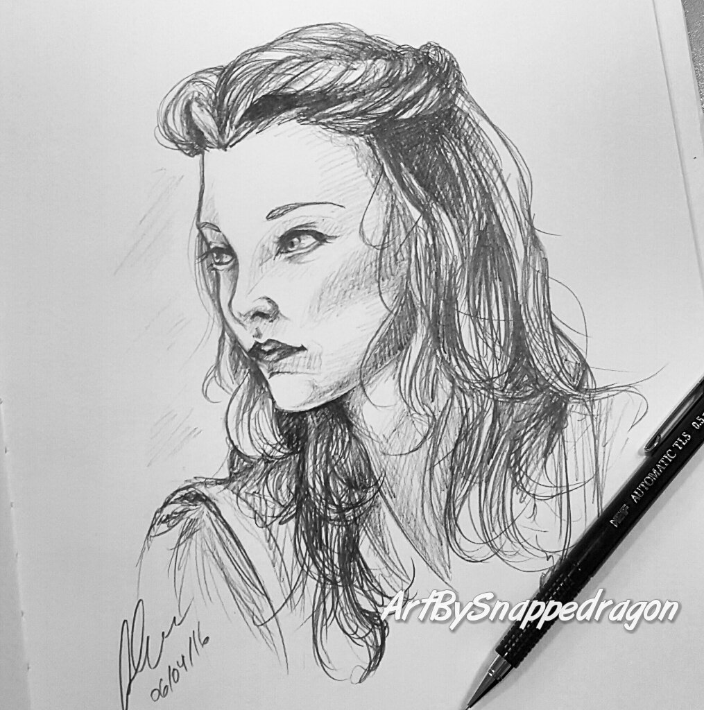 SnappedragonArt's tweet photo. 40 min sketch of #MargaeryTyrell #GameofThrones #sketch #sketchbook #portraitart https://t.co/3qPdcwFxkN