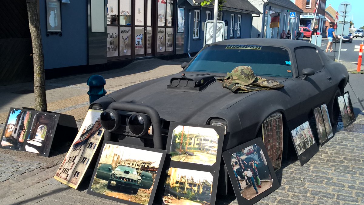 Islady48's tweet photo. Bilernes dag i #Fjerritslev :) Kørte #Mustang fulgte #Camaro hjem igen ,sikke en fed lyd ;P #awesome #Cars <3 https://t.co/9f0TwxBKm9