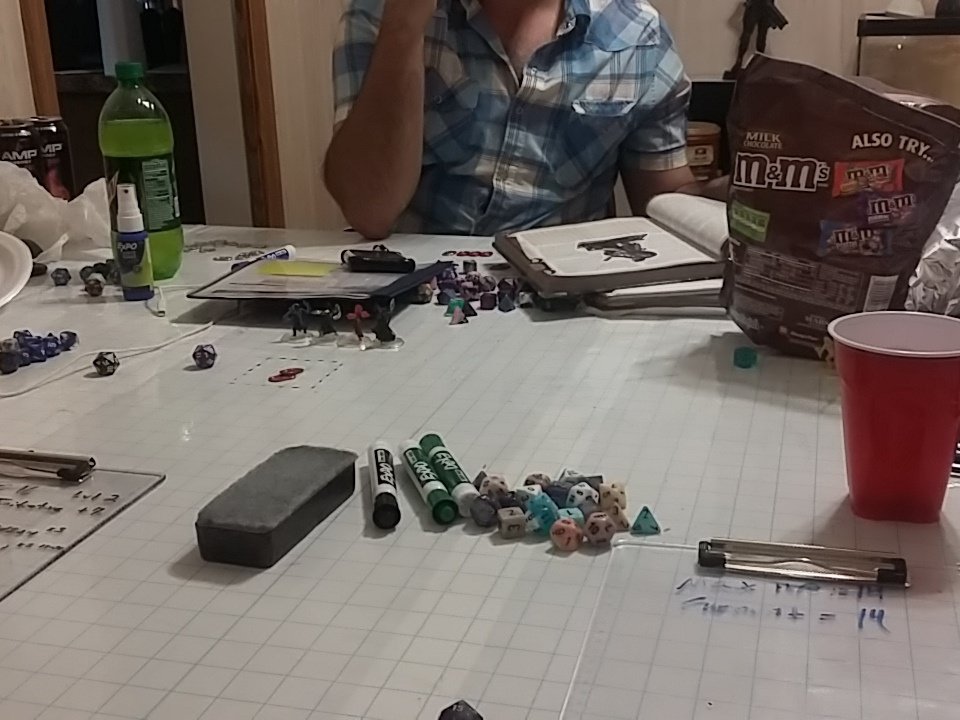 lilbarr21's tweet photo. Nothin like a good ol game of D&amp;D lol #nerdtime https://t.co/OrzsV3W4T1