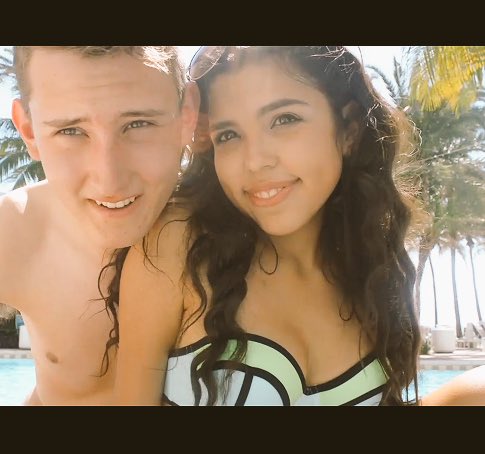 KristinSchanks tweet media