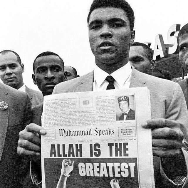 officialfans95's tweet photo. Muhammad Ali.

Kehidupannya yang menghidupkan hati-hati umat, lalu pengakhirannya semakin kuat menghidupkan kita☺️💪🏼 https://t.co/y6ki0DKxbr