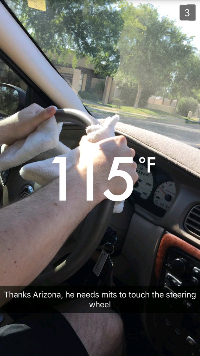 MikeA08's tweet image. You know it&apos;s hot when you gotta wear mitts to drive #AZProblems