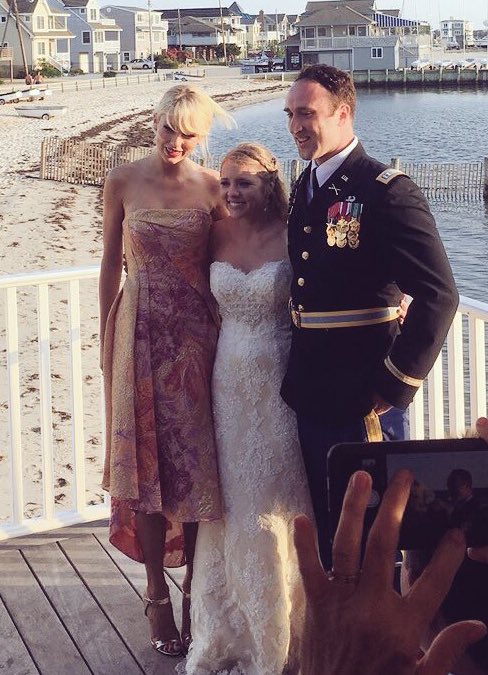 Taylor Swift News 🩵 on X: "Taylor attended a fan's wedding today in New  Jersey after the groom's sister reached out to her in a letter 👼💛  https://t.co/W6M4pSn00a" / X