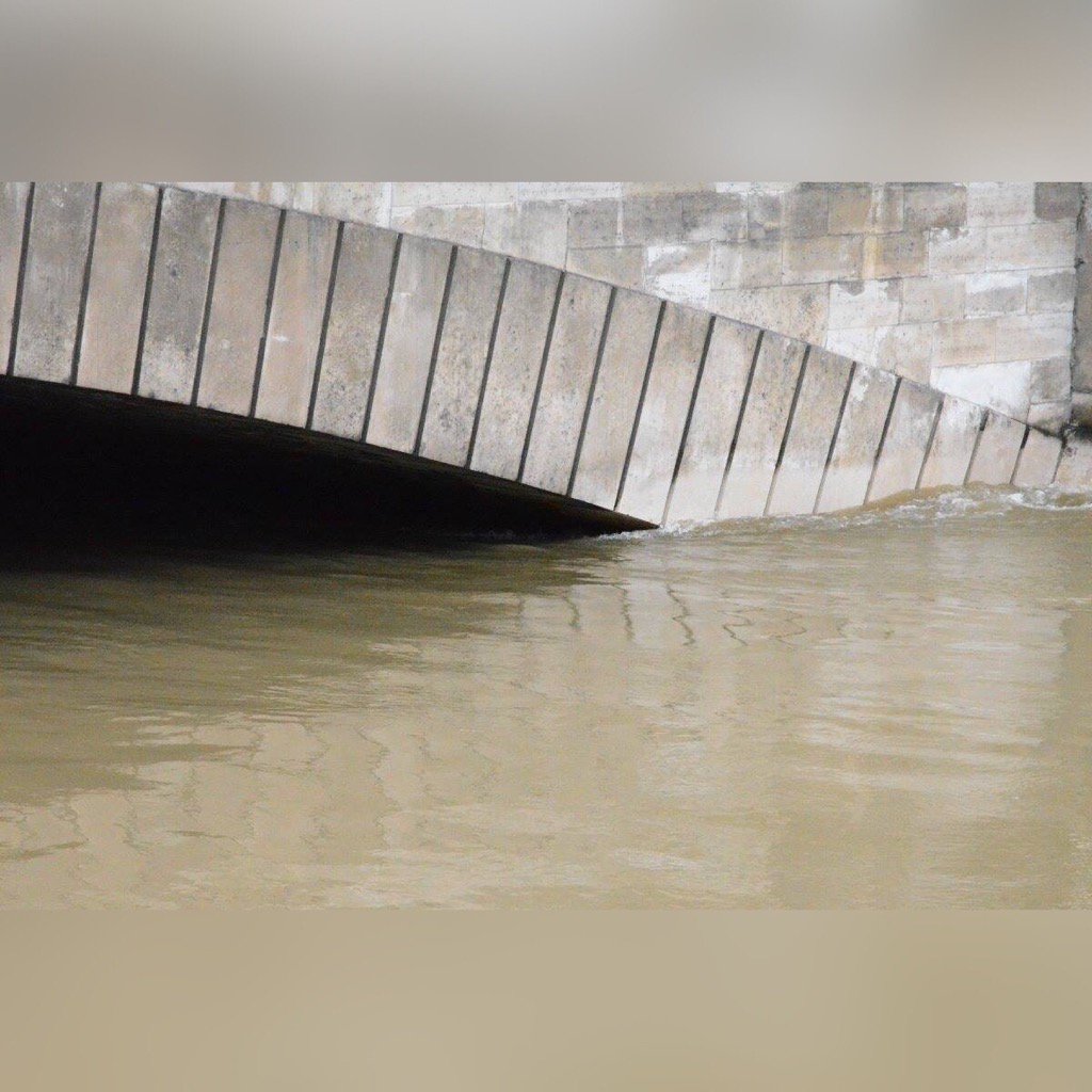 mariascmphoto's tweet photo. #Pontalma #seine #paris #france https://t.co/S5yvl4TZtz