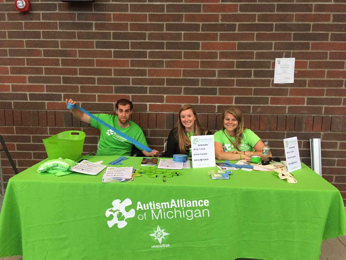 AutismAlliance's tweet image. Hey @uspbl fans. Look for these guys selling raffle tickets on the concourse. #navigatingautism