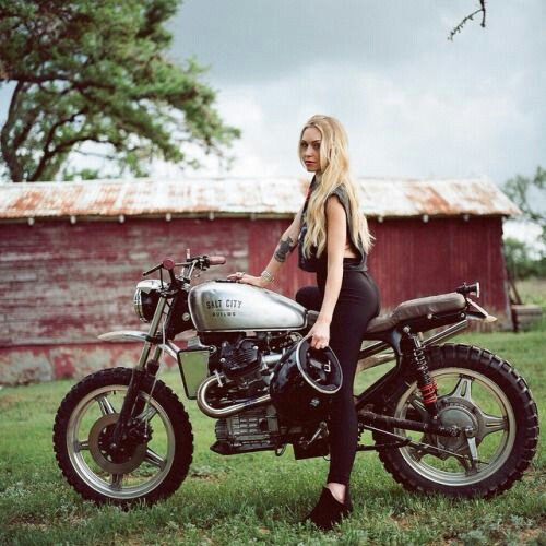 CindyBVB1's tweet image. ♡@Haag_N_Daz @EmanueleSpozio @saintjallen @davidz67 @fernando4bikers @roy_spyder @Mad_g3 @BikerEntourage @MontanaS20