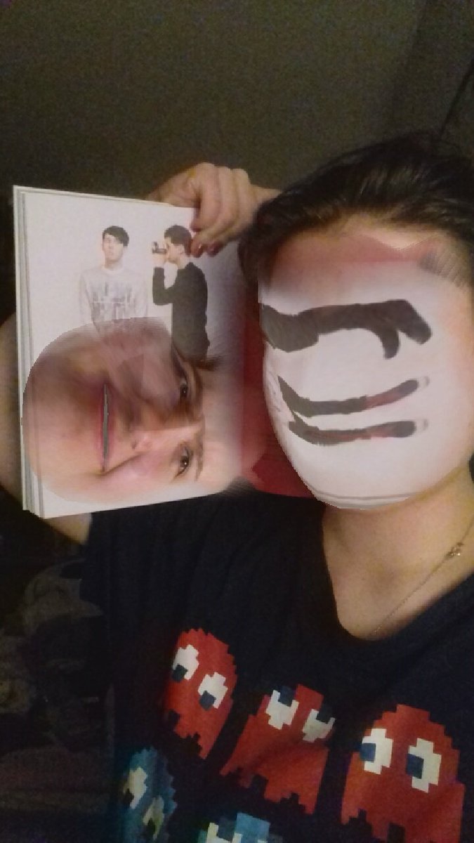 DannyPhilly's tweet photo. I should be revising shouldn't I..@danisnotonfire @AmazingPhil https://t.co/Bl6HPykVyy