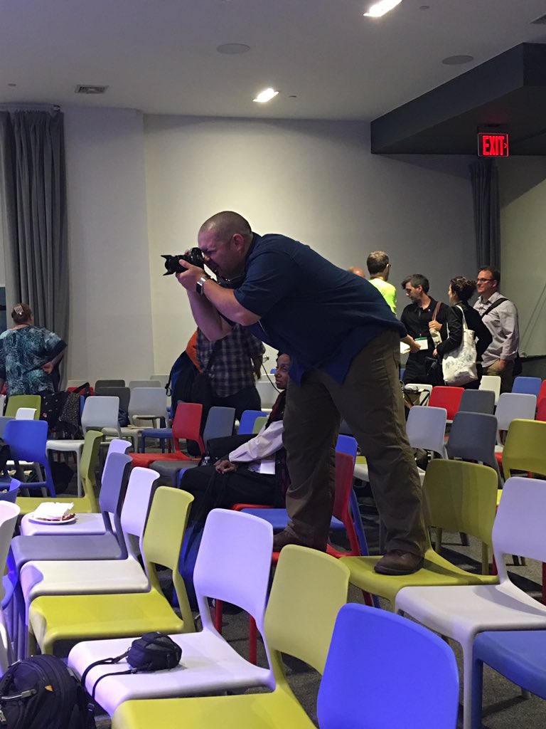 sugaroverflow's tweet photo. @noneck running the show & everything else! πππ» thanks for all your hard work! πͺπ» #hackforchange #NYCtreesdata https://t.co/XHTrv3XPAm
