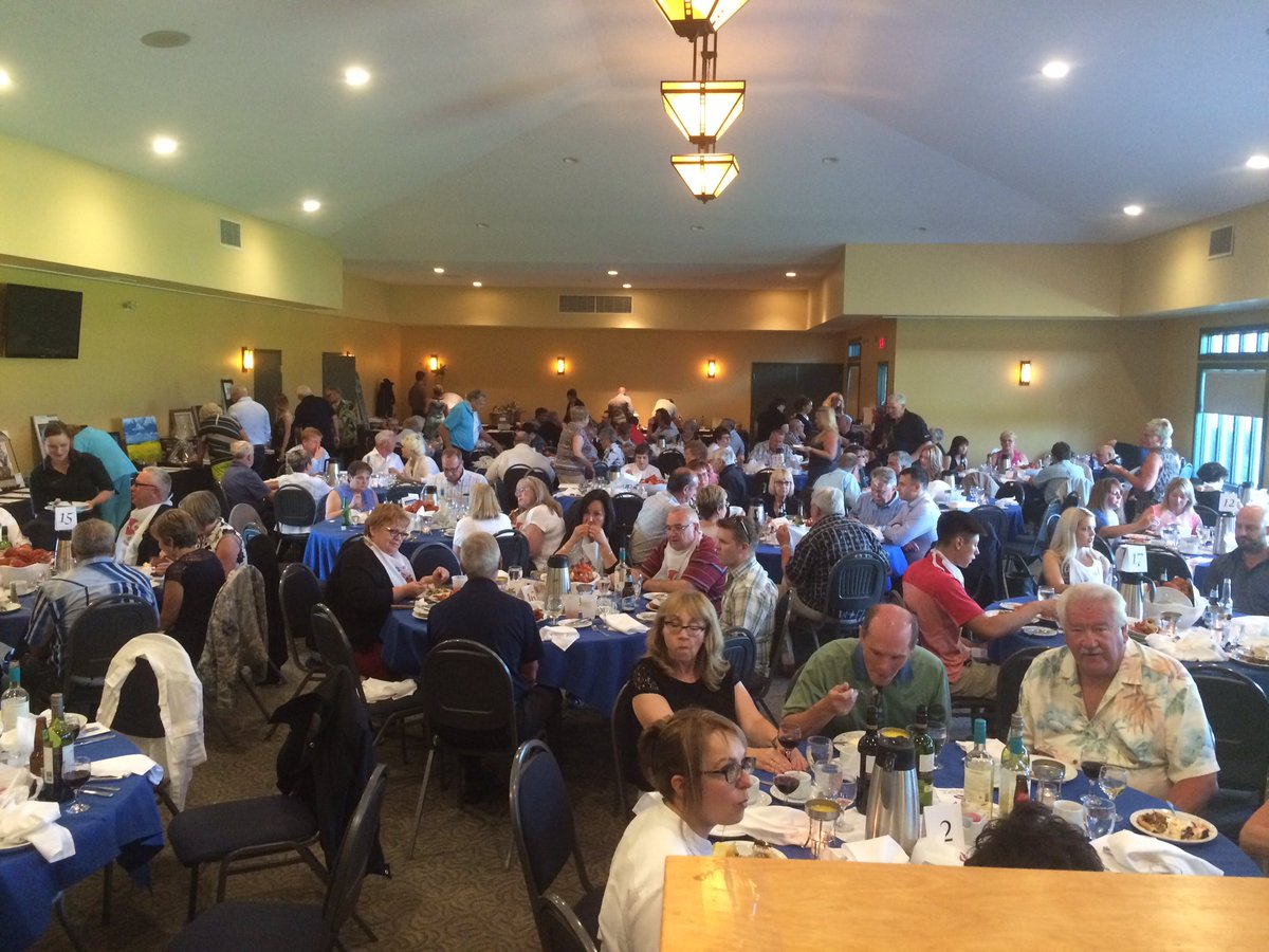 931TheOne's tweet image. Everyone LOVING the steak &amp;amp; lobster @LeducRotary Lobsterfest