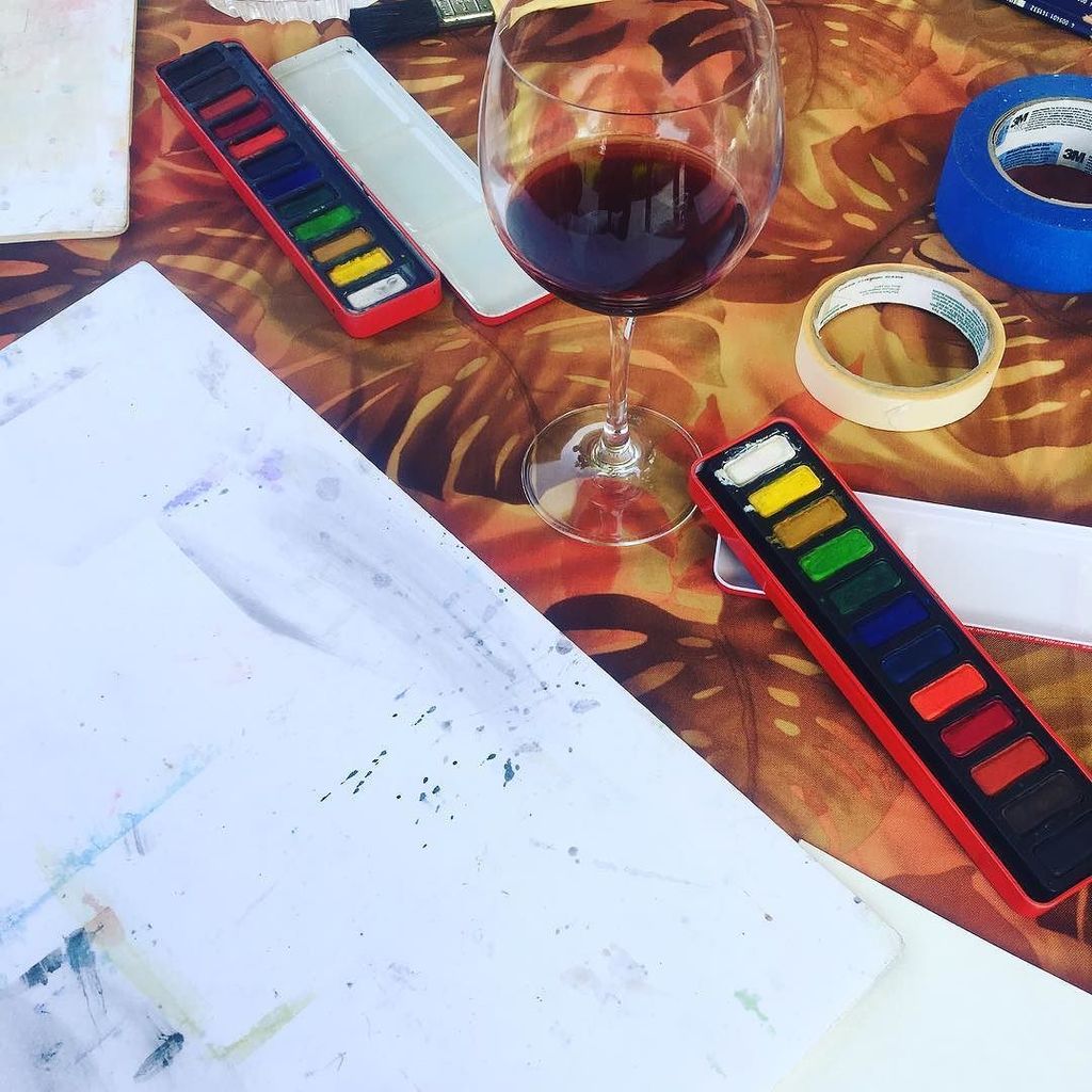 ChrystalClifton's tweet photo. Pinot & Painting... 🍷
#ldvlife #ldv2016 #notapainter #winewillhelp #hawaiian #art #pinotnoir #lethawaiihappen #hawa… https://t.co/cQew60nUdR