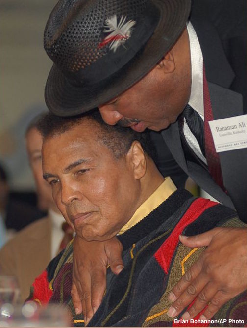ABC's tweet photo. Muhammad Ali's brother tells @ABC News: "I will see him again in heaven" https://t.co/ibLrj0qXjS https://t.co/s5QXbgYAde