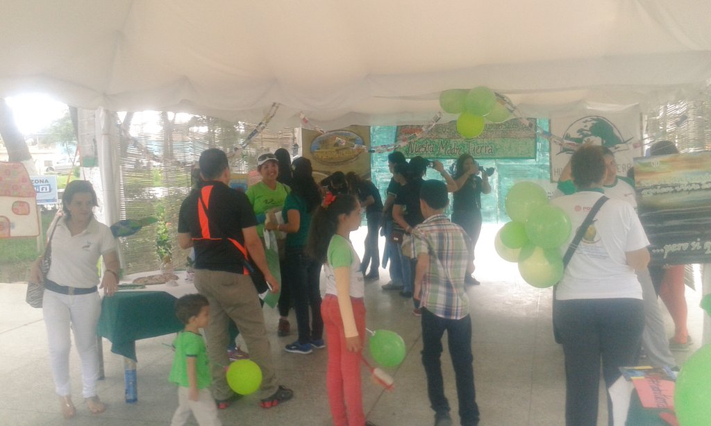 lizadefiguerasr's tweet photo. Celebración Día Mundial del Ambiente La Alcaldía de Simón Rodriguez realizó módulos ambientales y charlas educativas https://t.co/TJHqRpgEzD
