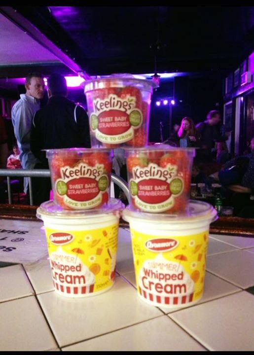 Big thanks to <a href="/Avonmoretaste/">Avonmore</a> + <a href="/keelingsfruits/">Keelings Fruits</a> for sponsoring Tradfest with their best cream and tasty strawberries
