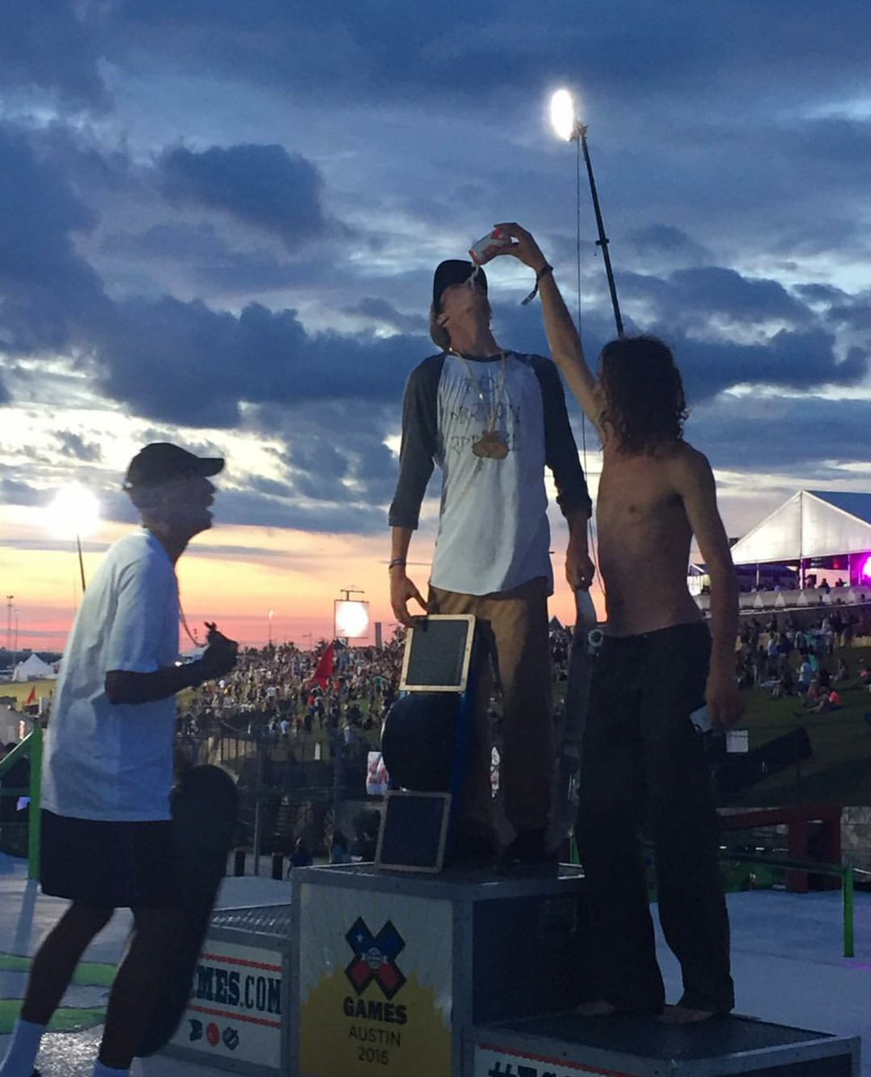 StrangeRituals_'s tweet photo. So stoked for you Ryan.. Congrats @ryandecenzo @ishodwair @starheadbody 📷 @andresubach #xgames #gold #skateboarding https://t.co/gJJKUUixng