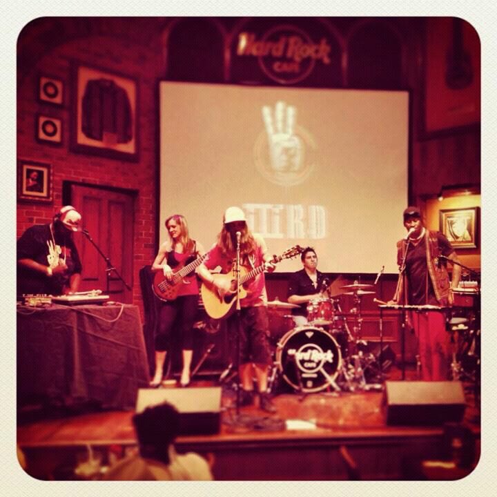 3rdclassmusic's tweet photo. #IIIRDCLASS #Nashville #MusicCity #IndieMusic #MusicLife #creativeliberty #songwriting #livemusic all love https://t.co/J5fYQenTIp
