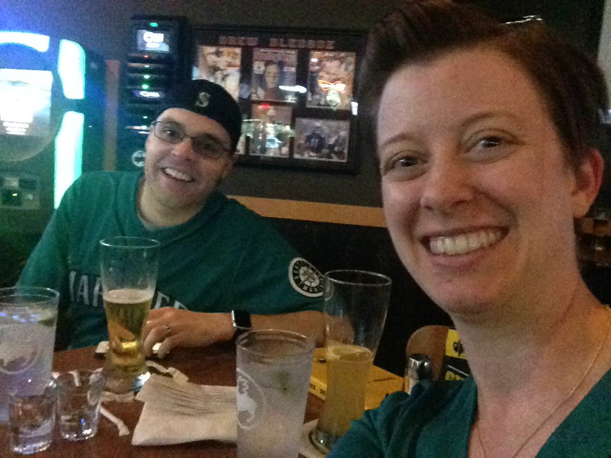 acoypanda's tweet photo. Enjoying an evening with my husband. #GoMariners #whereiroot https://t.co/gZFumqTNz8