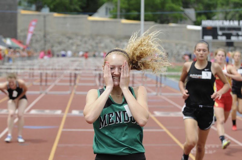 JoeInsider's tweet photo. .@Mleighton4 sets D4 record in 100 hurdles, leads cast of @Mendon_High all-state finishers: https://t.co/Bq7BNVRQlK https://t.co/1yeAMsrvvx