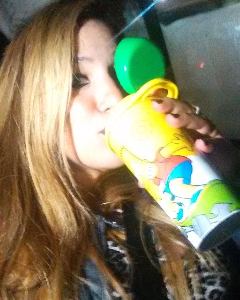 floramurua's tweet photo. #Chipotear #Fernet #Simpson y juege #Talleres !!!! https://t.co/gEZ23DXp5x