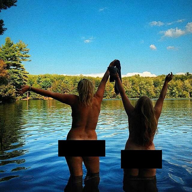 nakedbarapp's tweet photo. #naturismday #nudism #naturism #nudisme #naturisme https://t.co/TMsEk7Ucqa
