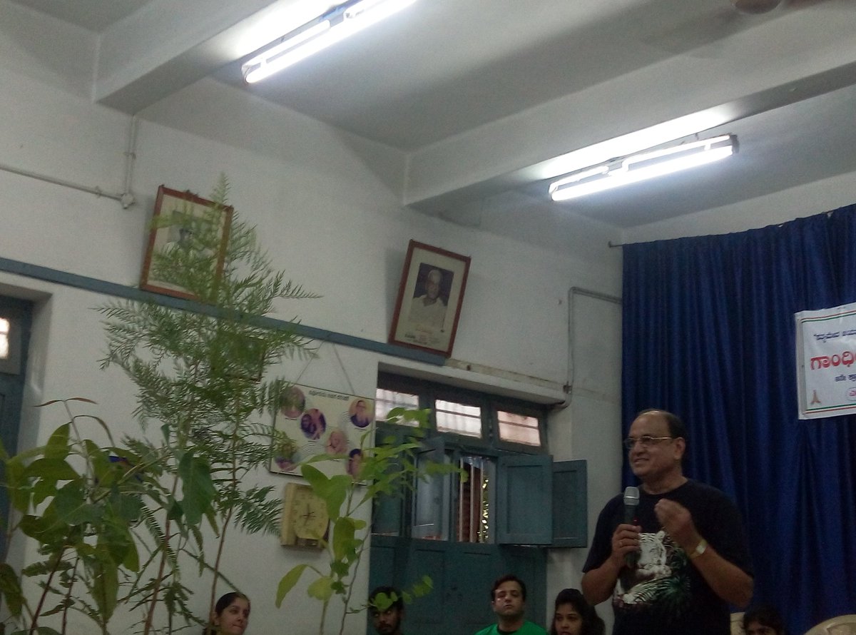 BPACofficial's tweet photo. Our member Parthasarathy addresses gathering on #EnvDay. #HasiruBengaluruMission @TVMohandasPai @RevathyAshok https://t.co/66BvcwZztA