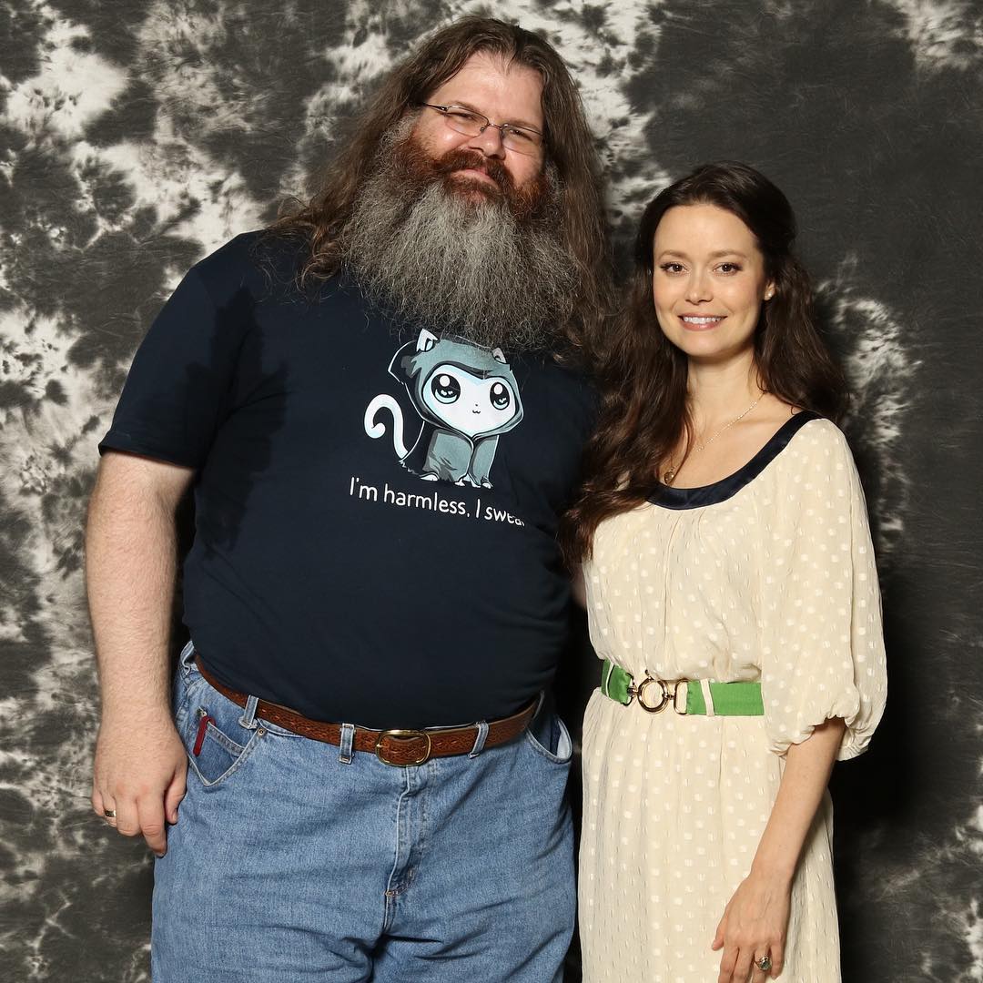 chrisdvanne's tweet photo. Top story: @summerglaucom: 'That time when #SummerGlau met Hagrid at #AwesomeCoโฆ https://t.co/12pqr7PTe0, see more https://t.co/zTRzr5ZkIU